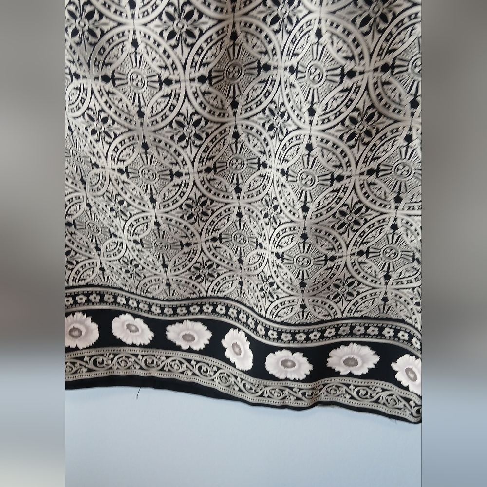 RIKKI J Geometric Floral Black Tan Maxi Skirt Womens Size 16 Boho Resortwear - Picture 7 of 7
